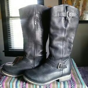 ⚡Steve Madden "Fairmont" Black Leather Boots⚡